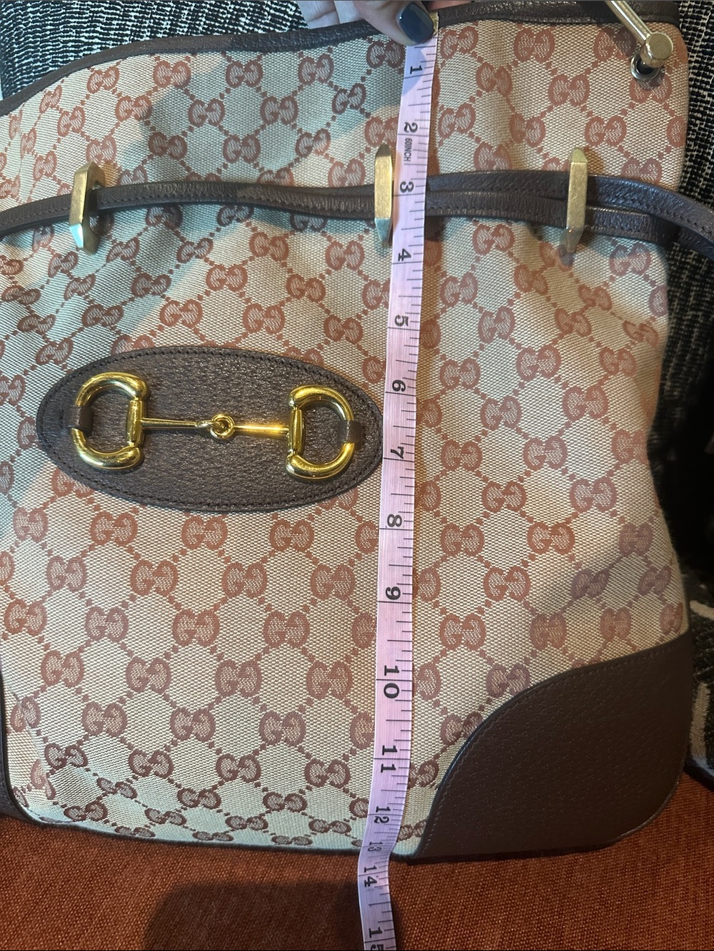 Authentic Gucci Beige & Brown GG Supreme Shoulder Bag with Gold Horsebit - Picture 9 of 16